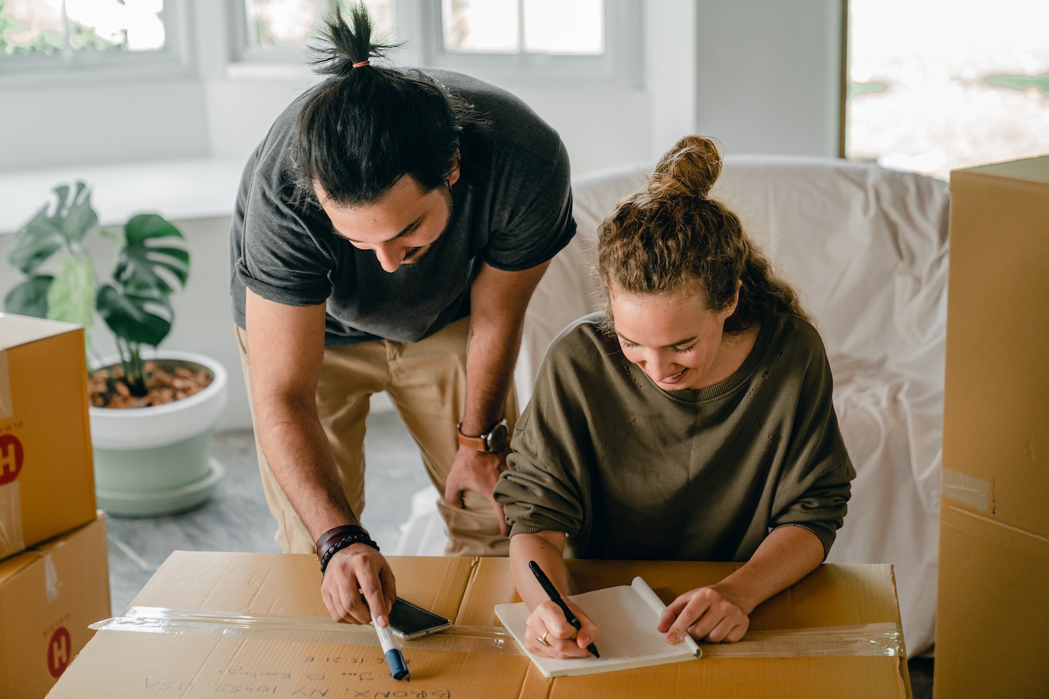 couple moving in to house